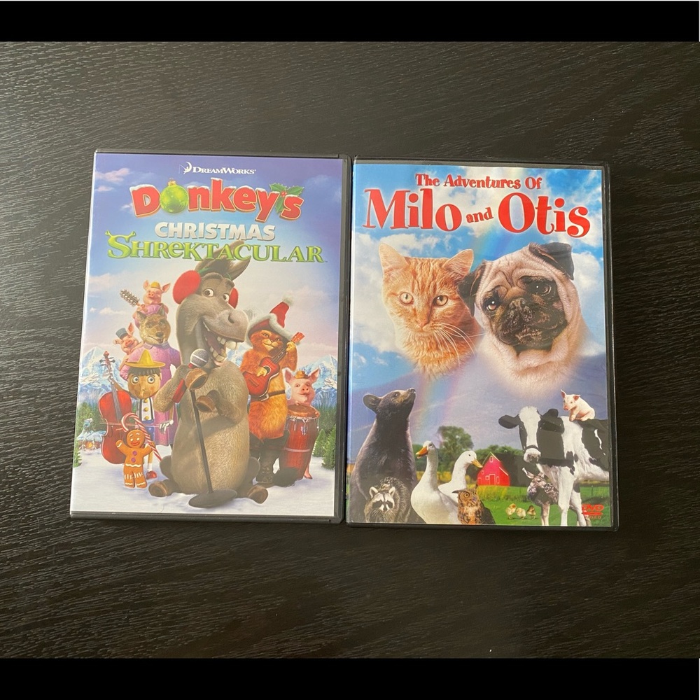 🛍️Set of 2 family movies